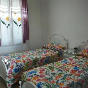 la-casa-malaguea.hotelsinnerja.org/